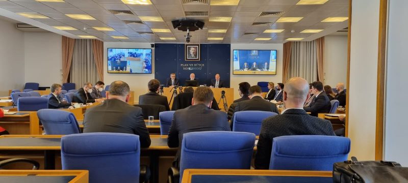 AK Parti Küme Başkanvekili Mustafa Elitaş, Kripto Temsilcileriyle TBMM’de Buluştu