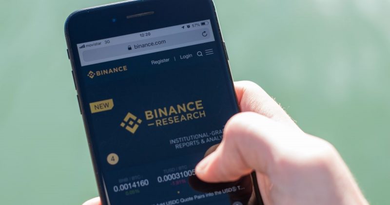 Binance, 2 Yeni Altcoin Listeliyor: Fiyatlar Zıpladı!