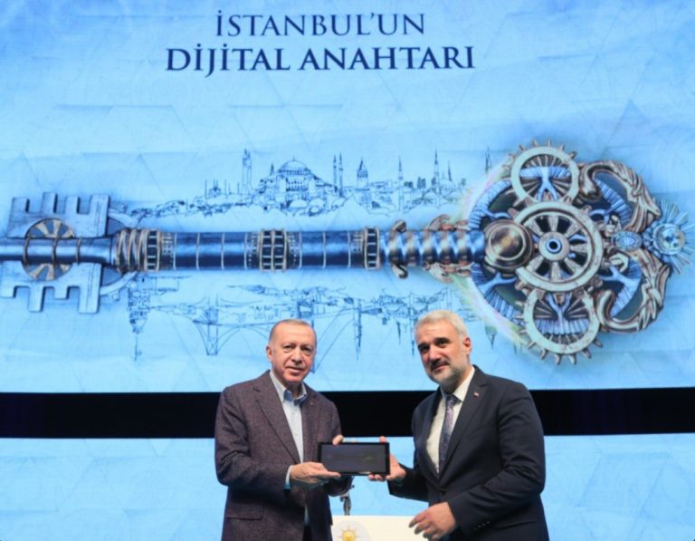 Cumhurbaşkanı Recep Tayyip Erdoğan’a NFT İkram Edildi