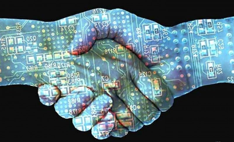 Dev Şirket, Bu Altcoin’le El Sıkıştı: Coin’den de Aldı!