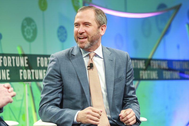Ripple CEO’su, SEC Eski Liderini Hedef Aldı
