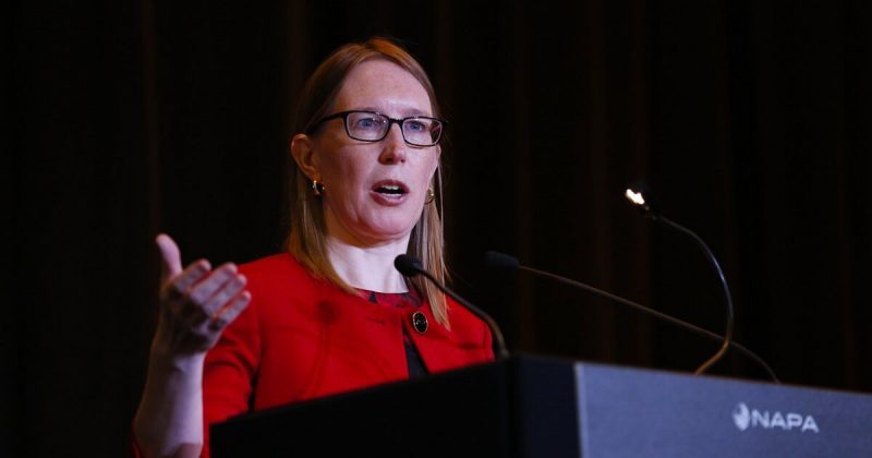 SEC’den Hester Peirce, Yeni Bir Kripto Düzenleyicisine Muhtaçlık Olmadığını Söyledi