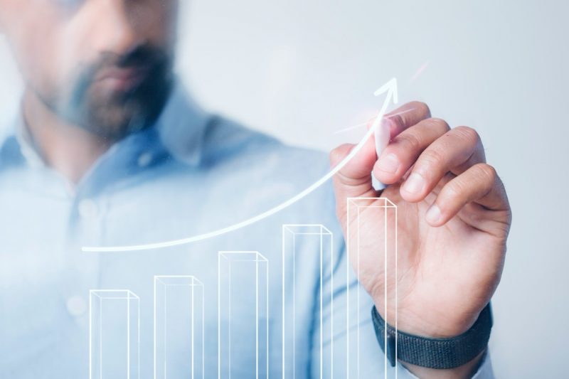 Analist Michaël van de Poppe, Fantom (FTM), Polygon (MATIC) ve Üç Ek Altcoin İçin Fiyat Amaçlarından Bahsetti