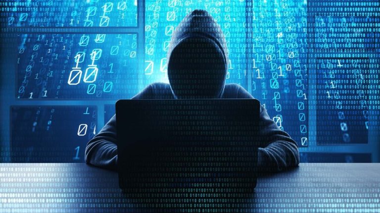 Bu DeFi Altcoin’i Hacklendi: Fiyat Tabanlara Çöktü!