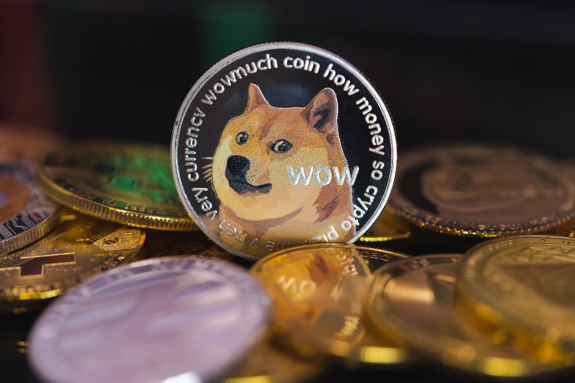Çöküşleri Yanlışsız Öngören Efsaneden, Dogecoin ve Piyasa Uyarısı!