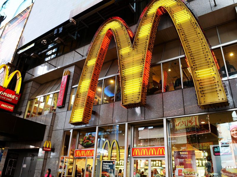 McDonald’s İş Müracaatları, Kripto Piyasası Düşüşünün Akabinde OpenSea’de NFT Olarak Satılmaya Başlandı