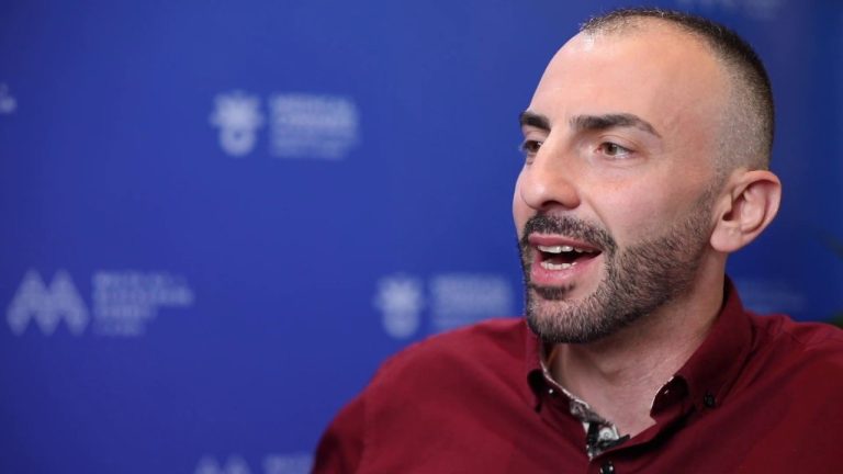 Trader Tone Vays, Bitcoin Boğa Piyasasının Bitmediğini Söyleyerek 100.000 Dolarlık Kestirimini Yineledi