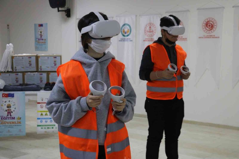 Türkiye’nin Metaverse Ortamındaki Birinci Bilgi Yarışı Sivas’ta Düzenlendi