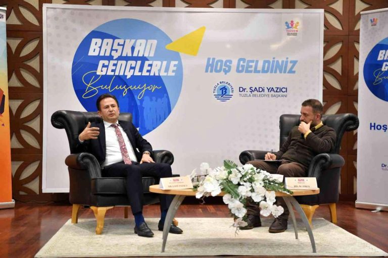 Tuzla Belediye Lideri Dr. Şadi Yazıcı Gençlerle Metaverse ve Blockchain Hakkında Konuştu