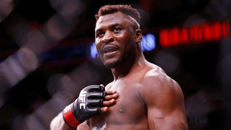 UFC Ağır Siklet Şampiyonu, Bitcoin (BTC) ile Ödeme Almak İstiyor