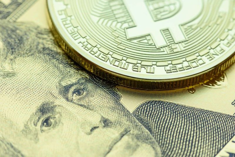 Bitcoin, 39.000 Dolar Düzeyini Geri Aldı