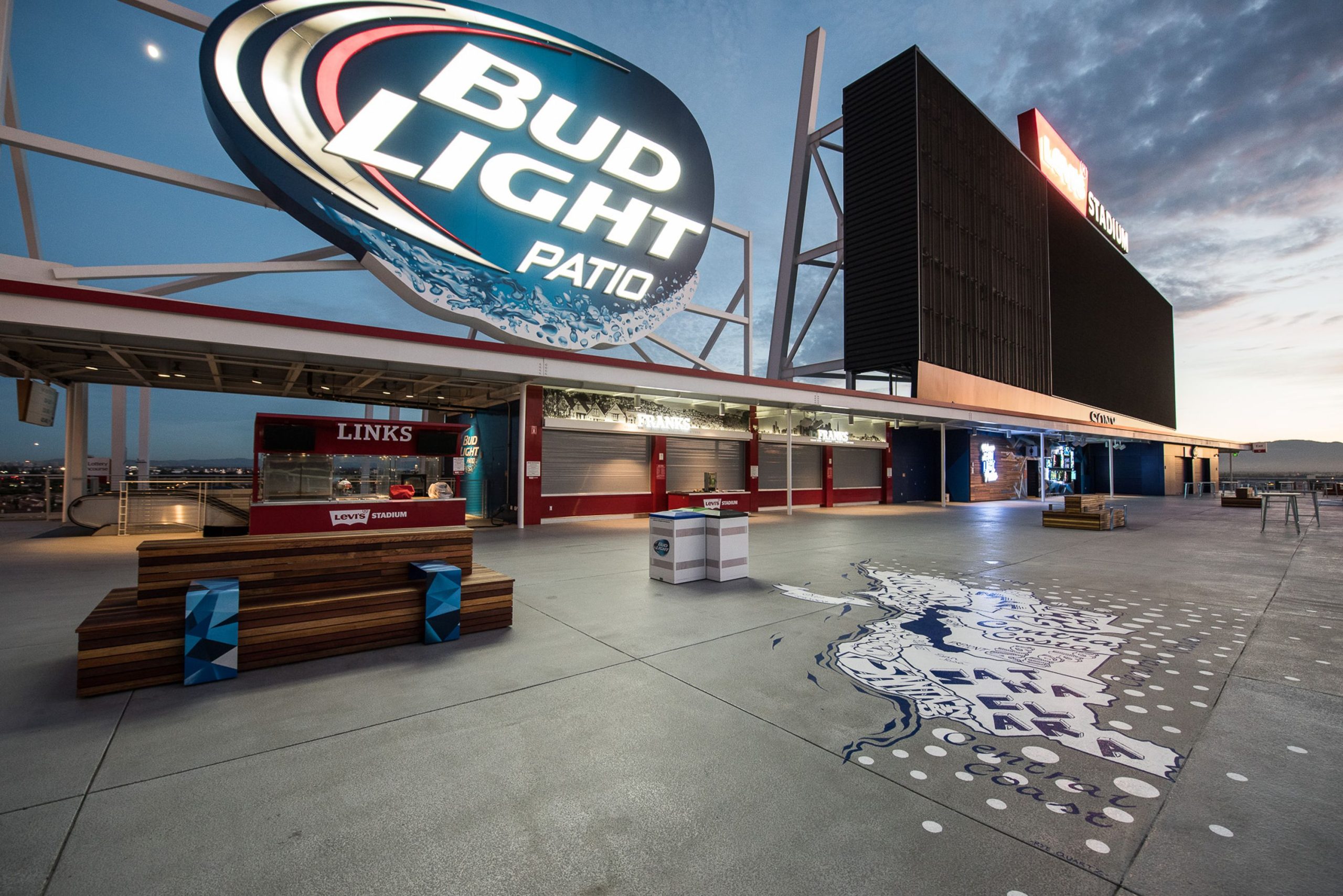 Bud Light, Muhteşem Bowl Reklamı İçin Nouns DAO ile Paydaşlık Kurdu