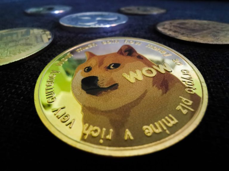 Dogecoin İçin Destansı Kestirimler Geldi: Tarih Bile Açıklandı!