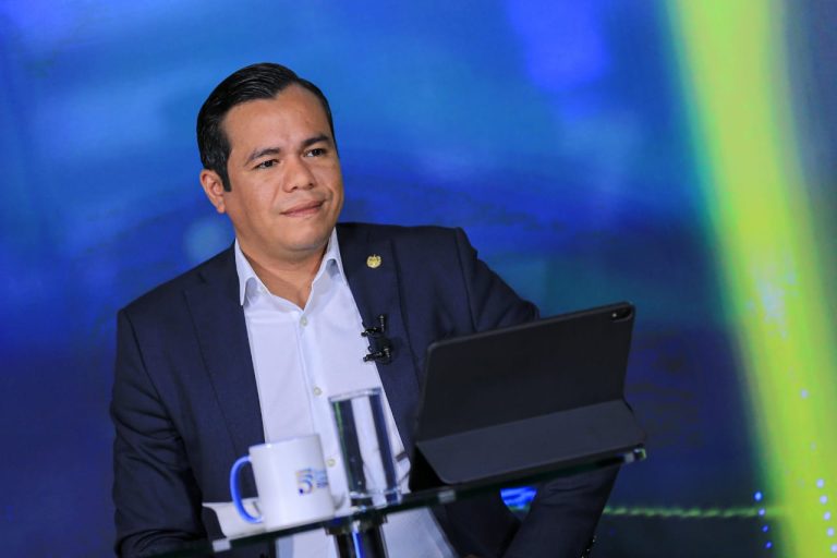 El Salvador Maliye Bakanı’ndan IMF’ye: Hiçbir Memleketler arası Kuruluş Bize Bir Şey Yaptıramaz