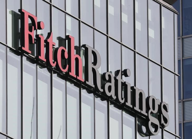 Fitch, Bitcoin’i benimseyen El Salvador’un kredi notunu düşürdü