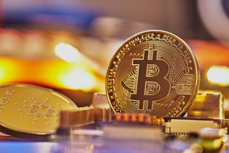 Ünlü Analist: Bitcoin Nisan, Kasım ve Aralık’ta Bu Seviyelerde!