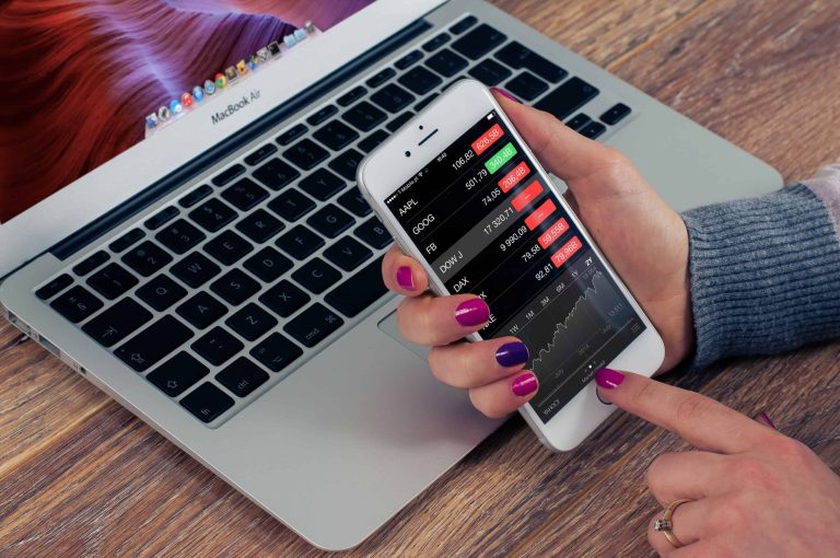Yatırımcılar Dev Altcoin’i Satmaya Başladı! Neler Oluyor?
