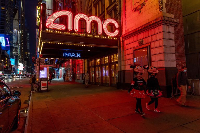 AMC, Shiba Inu (SHIB) ve Dogecoin (DOGE) Takviyesi Ekleyebilir