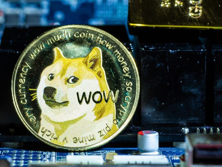Balinalar, Bu Meme Coin’e Akın Ediyor! “Fiyatta Sıçrama Bekleniyor”