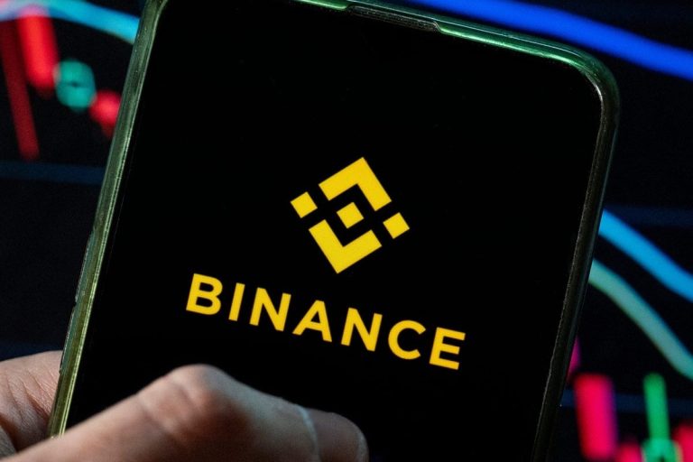 Binance, Ronin Ağında Para Yatırma ve Çekme Süreçlerini Askıya Aldığını Duyurdu