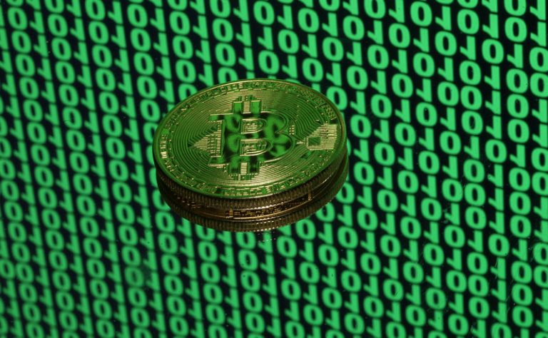 Bitcoin hafta sonu yükselişiyle 2022 kayıplarını sildi