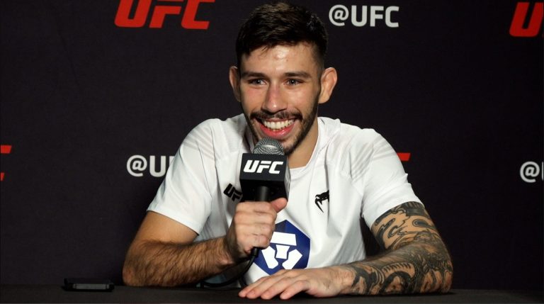 En Düzgün UFC Dövüşçülerinden Olan Matheus Nicolau, Maaşını Bitcoin Olarak Alacak