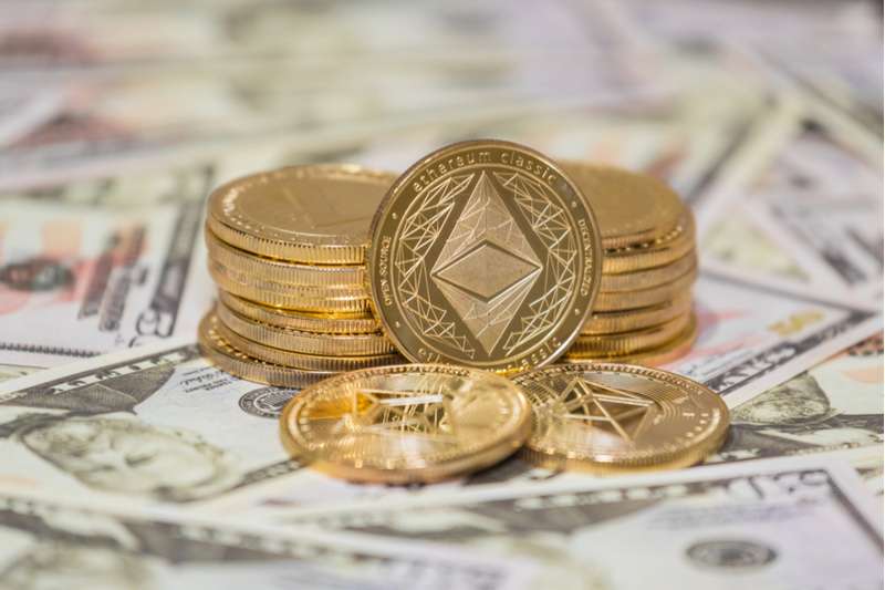 Ethereum fiyatındaki düşüşe karşın büyük yatırımcılar varlıklarını tutuyor