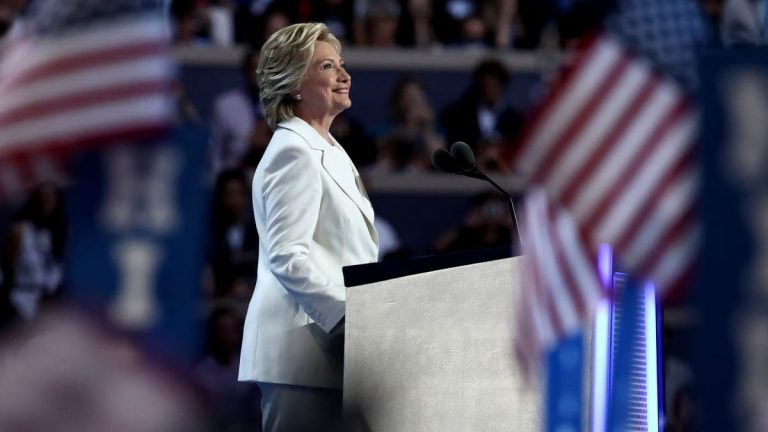 Hilary Clinton, Kimi Kripto Borsalarının Ruslara Hizmet Vermeyi Durdurmaması Sebebiyle Hayal Kırıklığına Uğradı