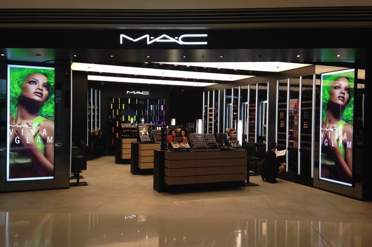 MAC Cosmetics, NFT Dalına Adım Attı