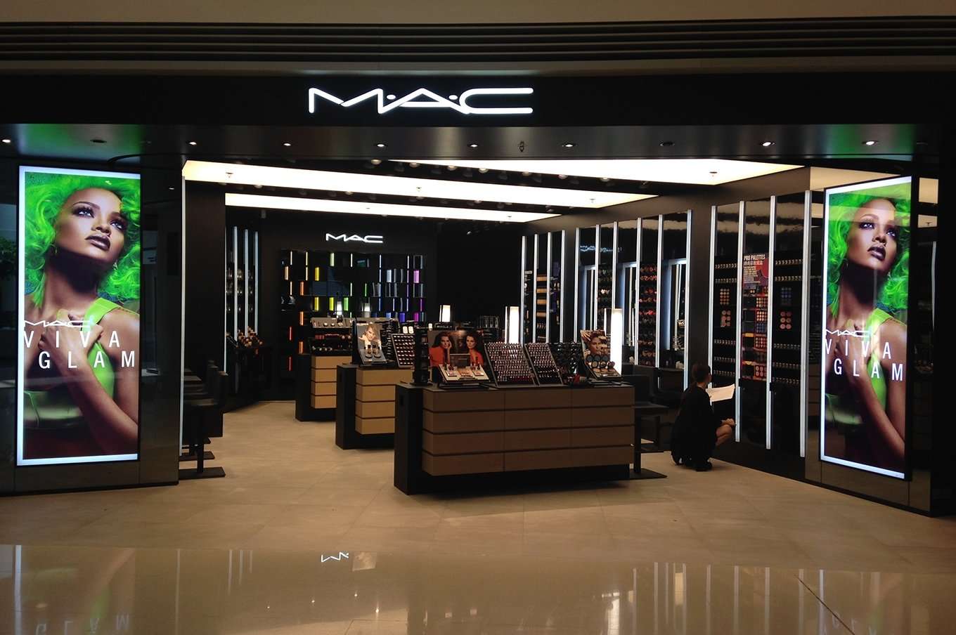 MAC Cosmetics, NFT Dalına Adım Attı