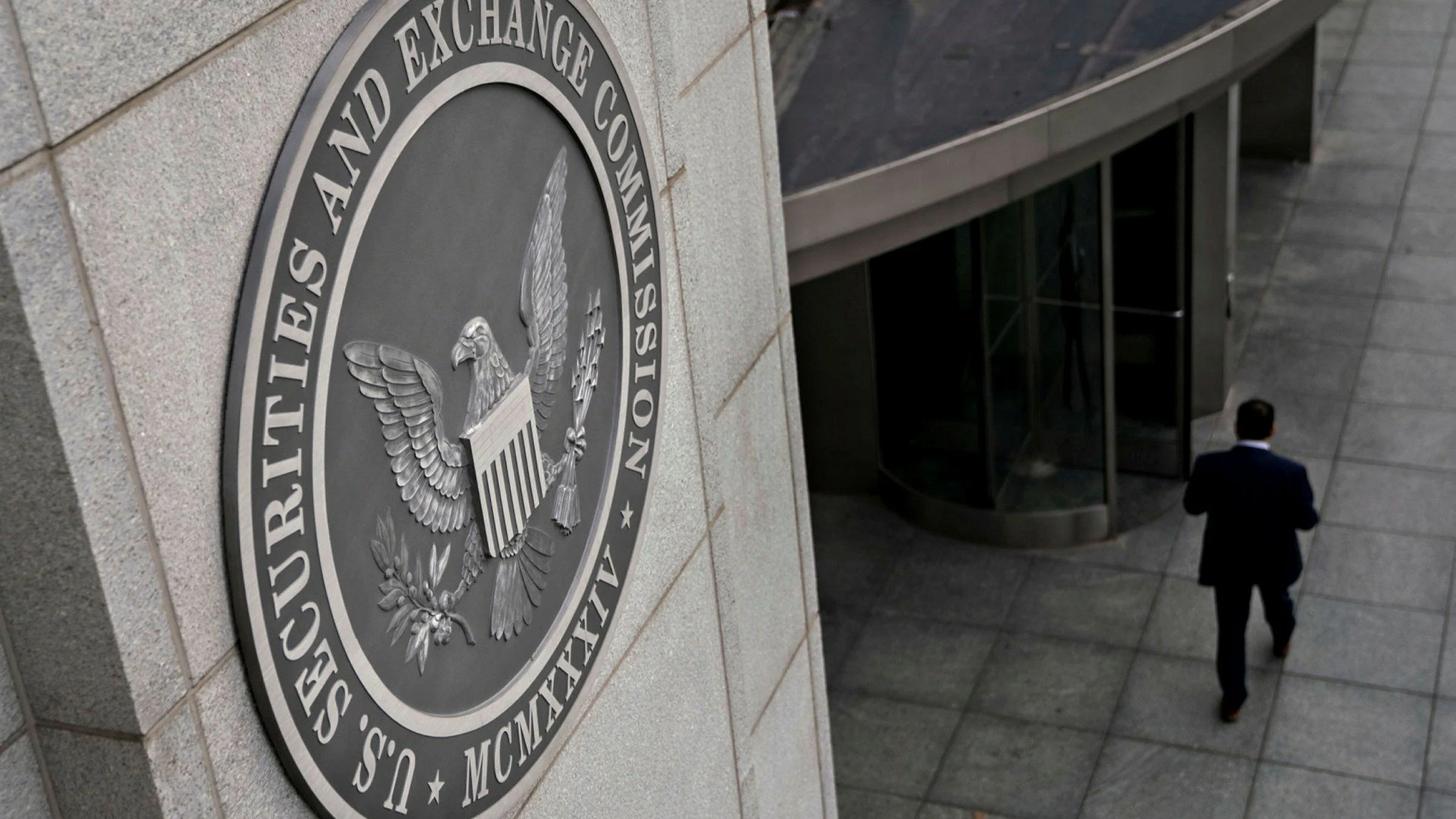 SEC, Kripto Saklama Hizmeti Veren Şirketlerin Riskler ile İlgili Yatırımcıları Bilgilendirmesini İstedi