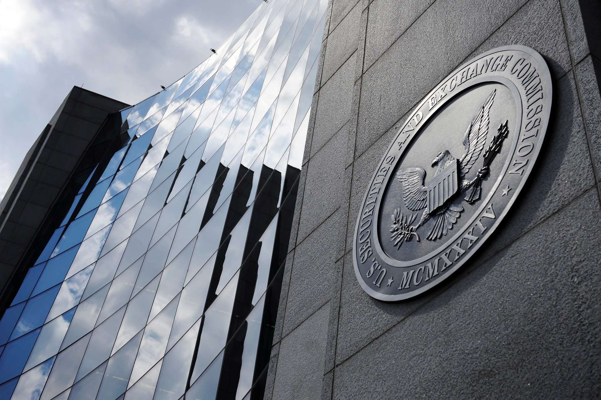 SEC, WisdomTree ve One River’ın Spot Bitcoin ETF Tekliflerine Ait Kararı Erteledi