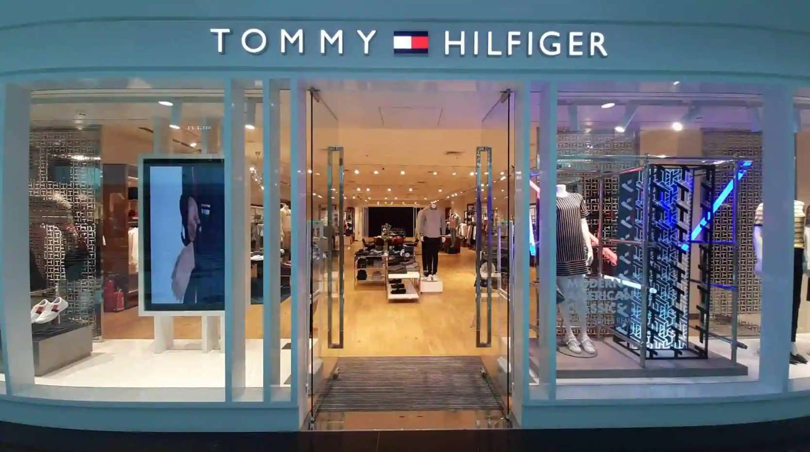 Tommy Hilfiger, NFT’lerden Oluşan “Dijital Perakende Platformu”nu Müşterilere Sunacak