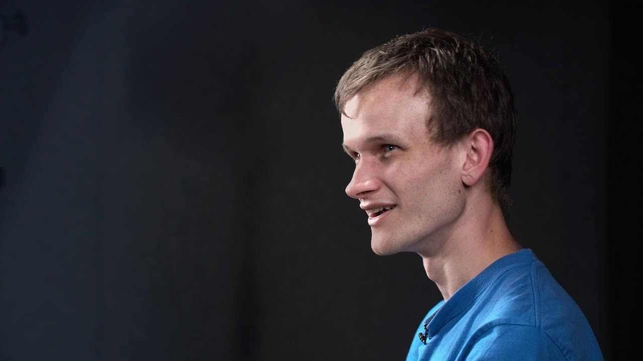 Vitalik Buterin Tarihe Geçti: Bu Altcoin Kumar!
