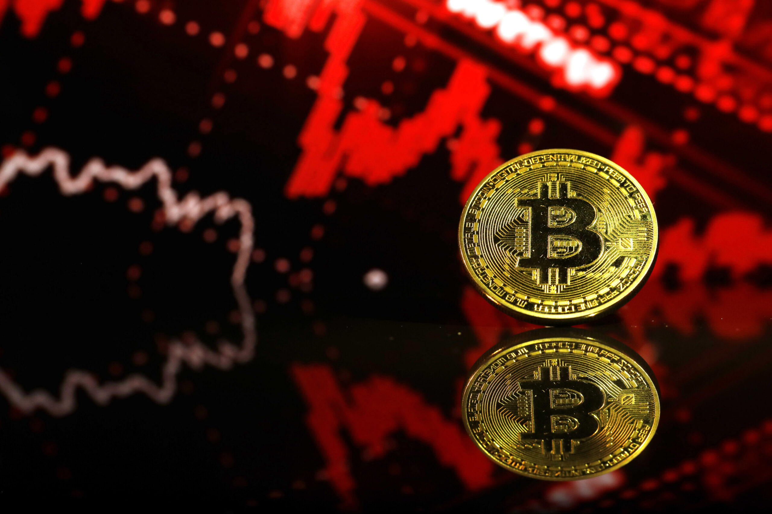 3 Analist Korkuttu: Bitcoin Bu Tabanlara Kayıyor!