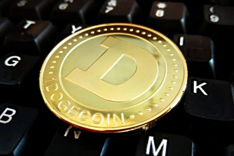 Dogecoin Mucidi: Bu Altcoin Piyasasına Aşığım!