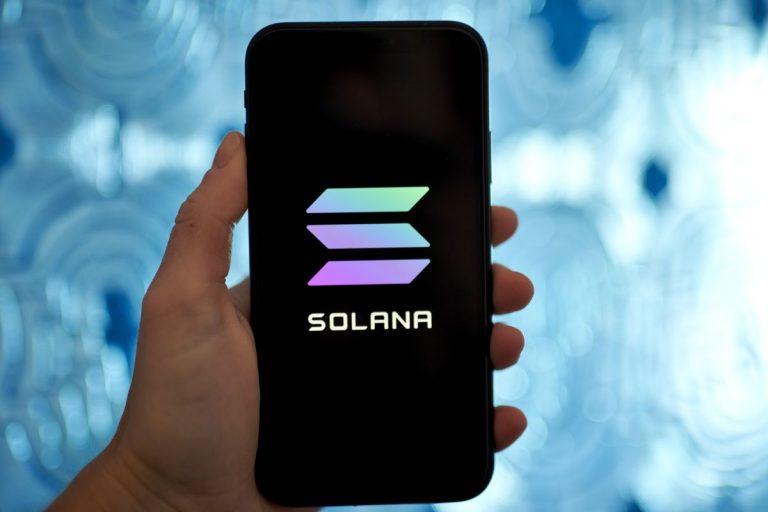 Kripto Milyarderinden Dogecoin ve Solana Yorumu!
