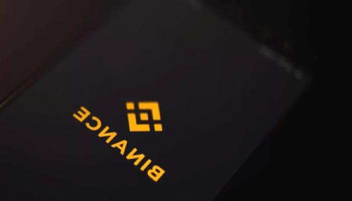 Binance UST ve LUNA Çekimlerini Askıya Aldı