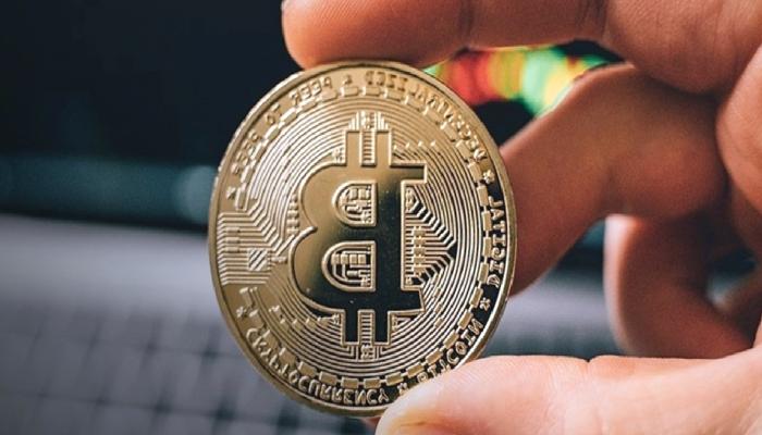 Bitcoin, 16 ayın en düşük düzeyini gördü