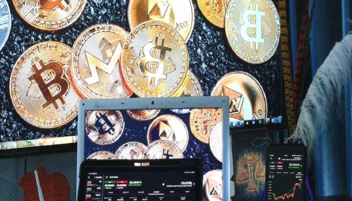 Ekonomist: BTC, SHIB, Altcoin’ler Çökecek! Buna Bakın