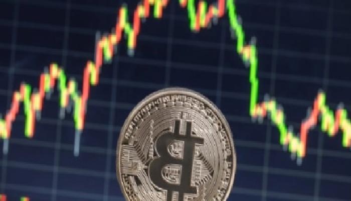 Finans Uzmanı Uyardı: Bitcoin Bu Düzeylerde Çakılabilir!