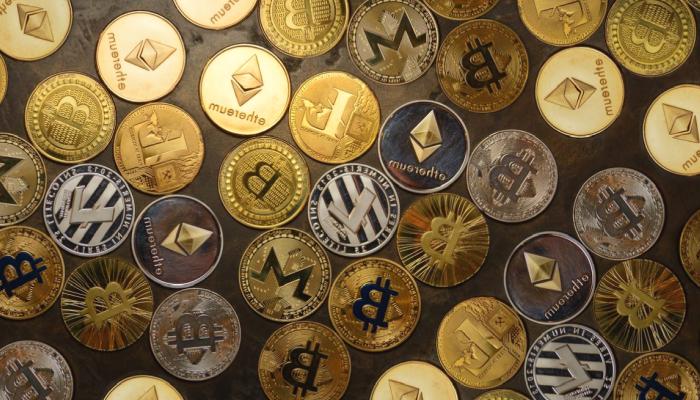 Kripto Milyarderi Cardano, SHIB Değil: Bu Altcoin’i Seçti!