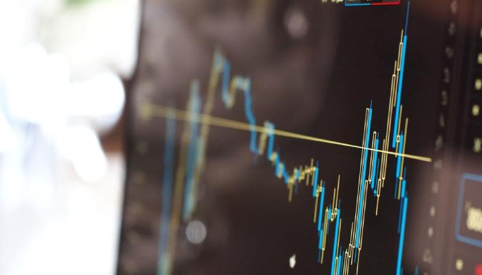 Usta Analist: Kurumlar Ellerindeki Bu Altcoin’i Satabilir!