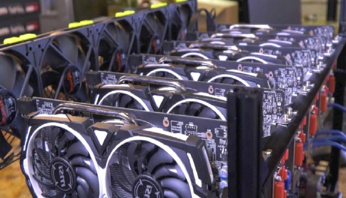 Bitcoin Madencileri, Kredileri Geri Ödemekte Zorlanıyor