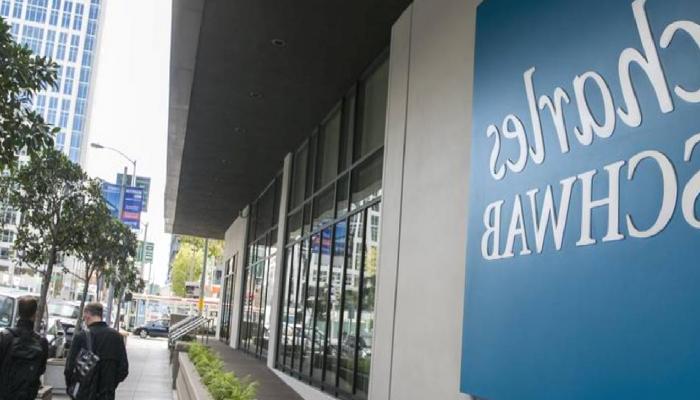 Finans Devi Schwab, İlk Kripto Odaklı ETF’ini Piyasaya Sürmeye Hazırlanıyor