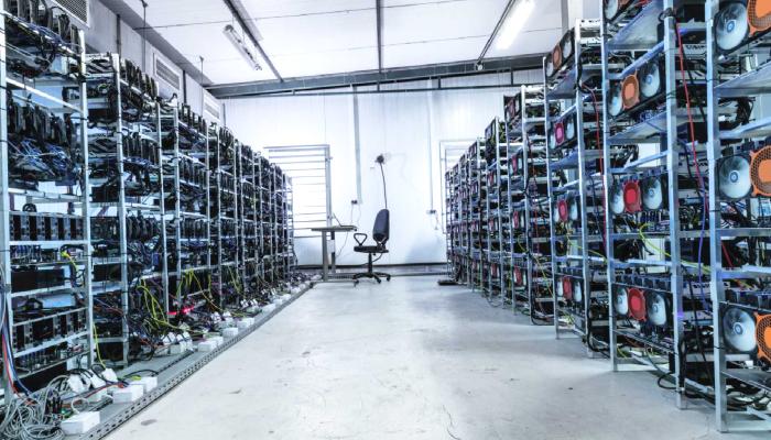 İran, Elektrik Krizi Sebebiyle Kripto Madenciliğini Azaltılıyor