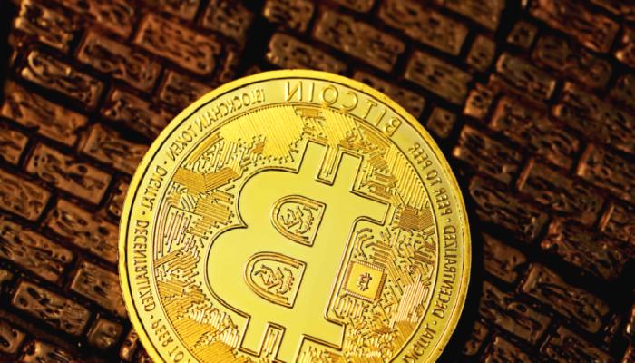 Bitcoin Varsayımları Çıkan Analist Cevapladı: Artık Satış Vakti Mı?