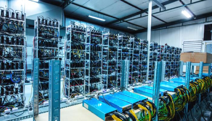 Poolin, Likidite Meseleleri Nedeniyle Para Çekme İşlemlerini Askıya Alıyor