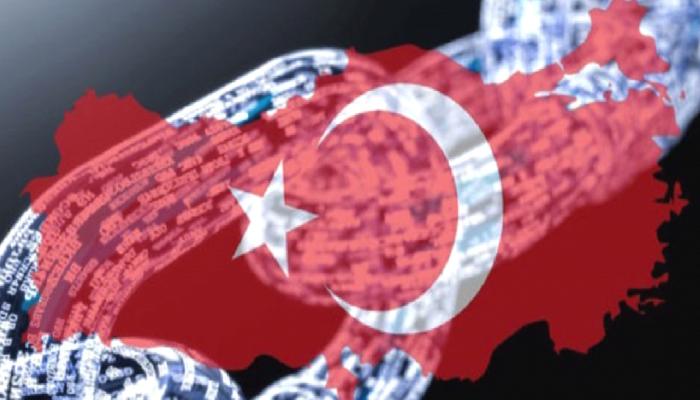 Bitcoin, ETH Çökerken Türkler Bu 10 Altcoin’in Peşine Düştü!