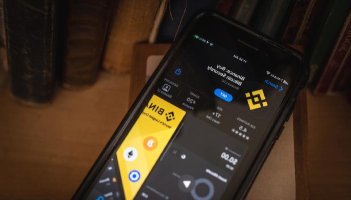 Dikkat: Binance Yatırımcıları GMX ve Bu 13 Altcoin’e Oynuyor!